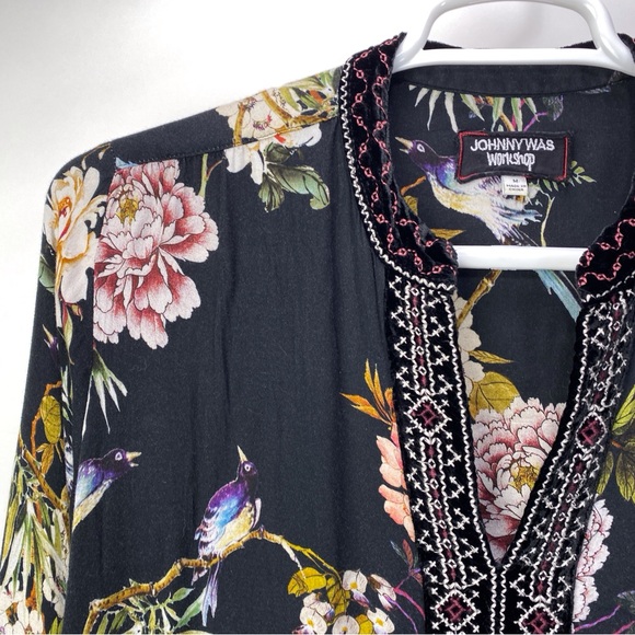Johnny Was 3J Workshop Velvet mix Black Long Sleeve Top shirt Blouse Size Medium - Picture 5 of 15